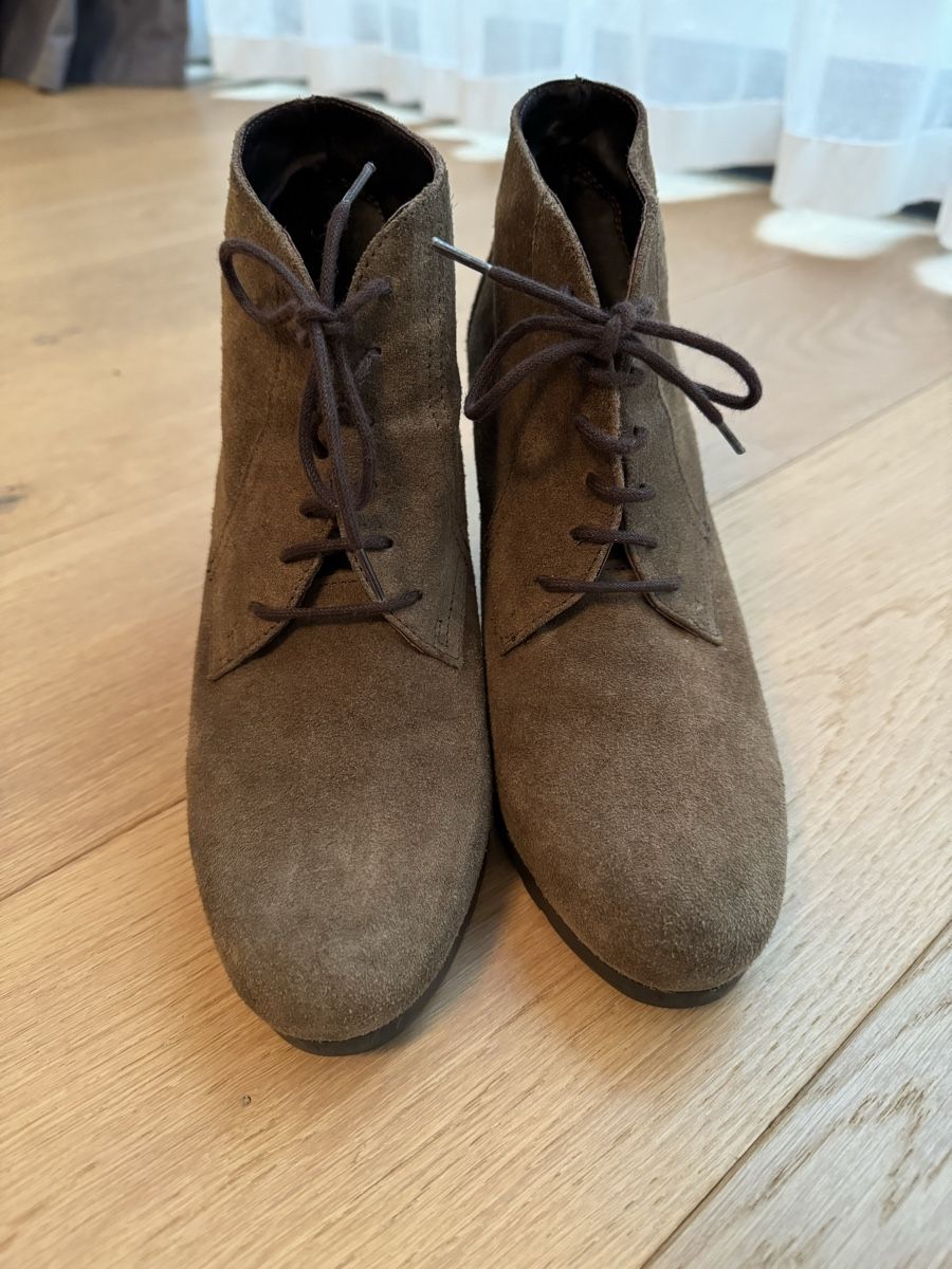 Scarpe da donna: Stylish Mirelli Suede Ankle Boots sz 39 – Usato da Vesenaz venduto da nat_mq8l 1