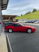 Porsche 944