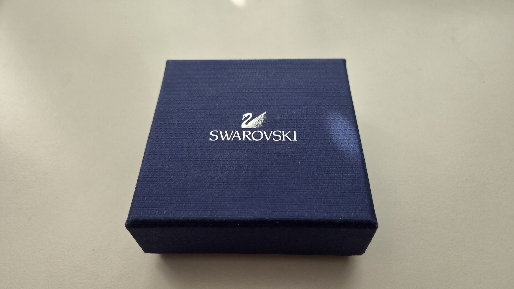 Swarovski Orecchini pendenti & Orecchini a lobo: Swarovski Ohrstecker Solitaire – Usato da Zürich venduto da Gruezi_8046 1