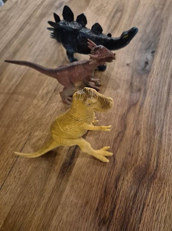 Statuette: 3 Dinosaurier Spielfiguren – Usato da Koppigen venduto da abu_5syv 2