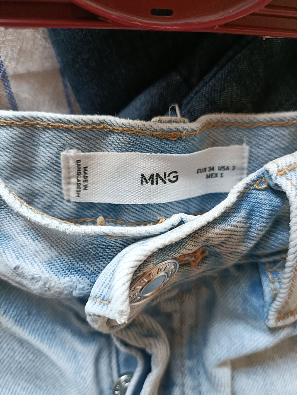 Mango Jeans: Short en jean MNG - Taille 34 – Usato da Vaulruz venduto da O_DDM 3