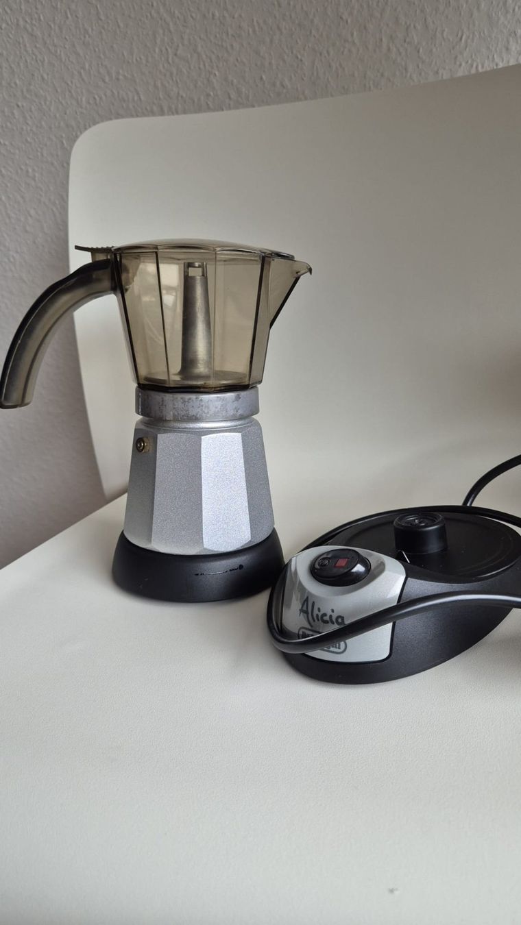 De'Longhi Macchine per caffè & Macchine per espresso: Moka électrique - Alicia - DeLonghi – Usato da Geneve venduto da pequinio 2