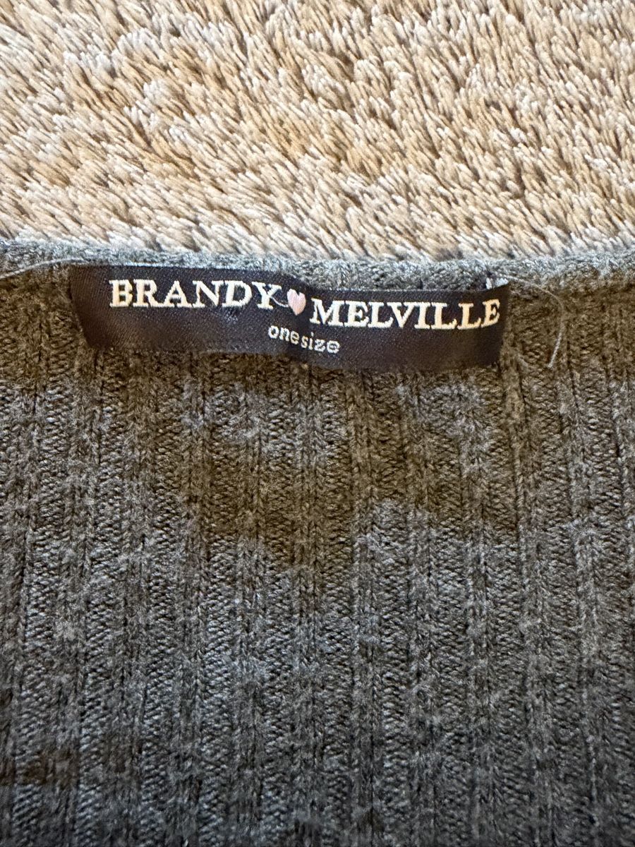 Brandy Melville Maglioni & Felpe: Kurzer Pullover Brandy Melville grau Gr S – Usato da Schönenberg ZH venduto da Pfupfli1 2