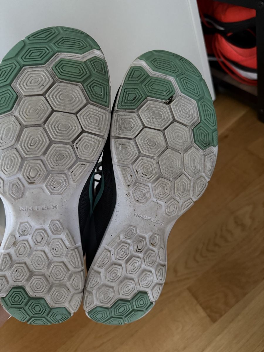 Nike Scarpe da donna: Nike Flex Damen Grau/Türkis, Gr. 39 – Usato da Lenzburg venduto da car_pzg8 1