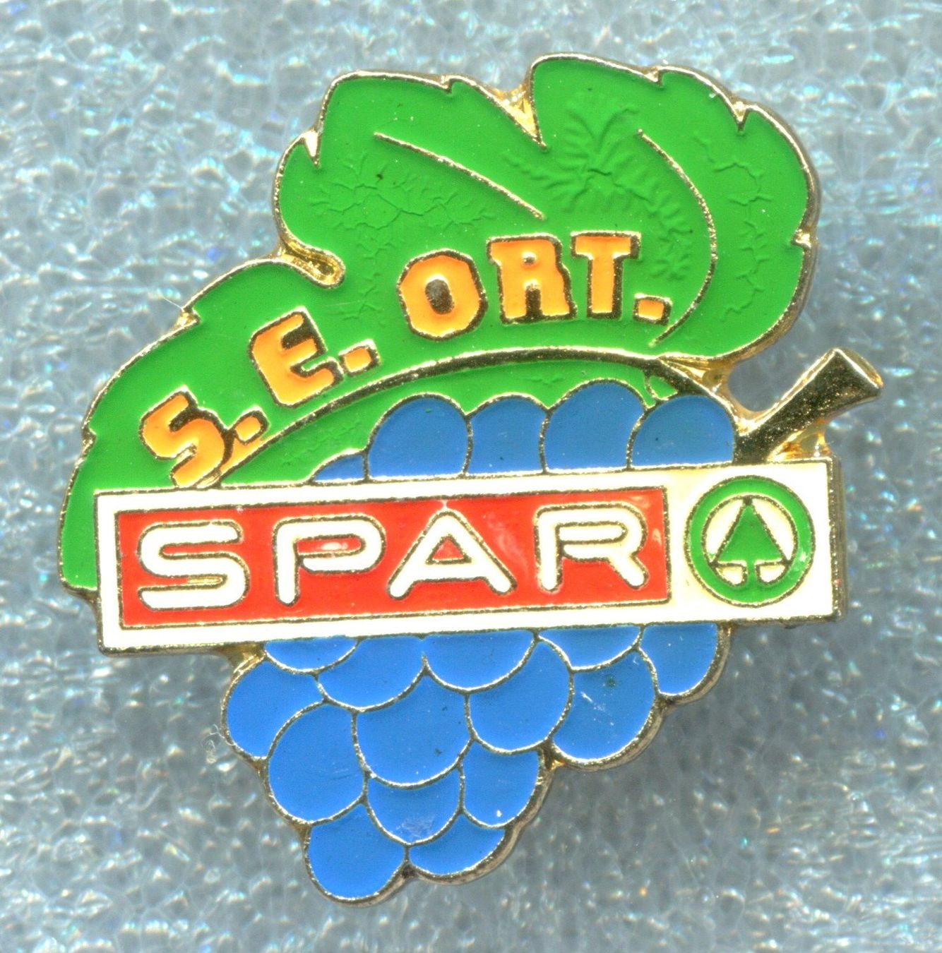 Plaketten & Abzeichen: SPAR  Trauben – Gebraucht aus Winterthur von Sammleroase