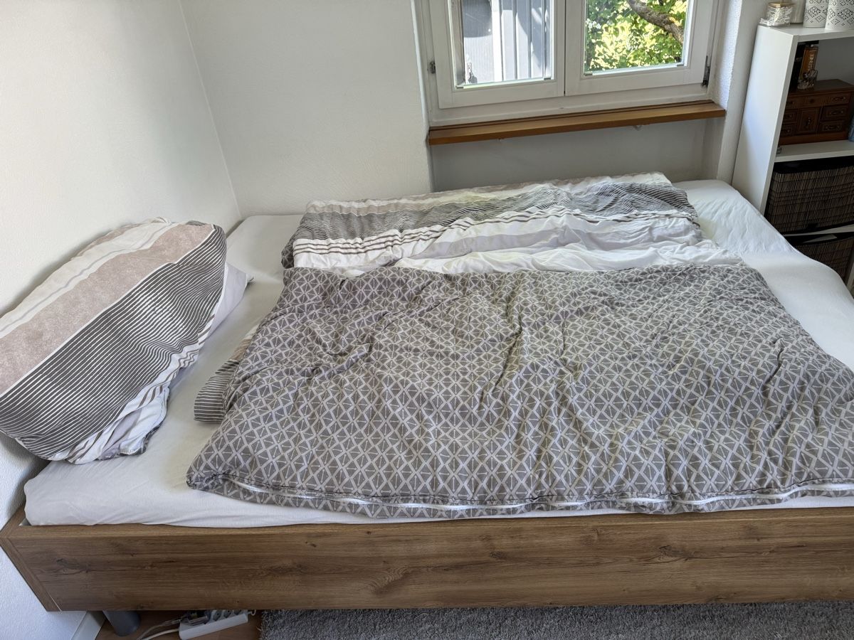 Lits: Doppelbett zu verkaufen – D'occasion à Würenlingen par Cozy_452 1