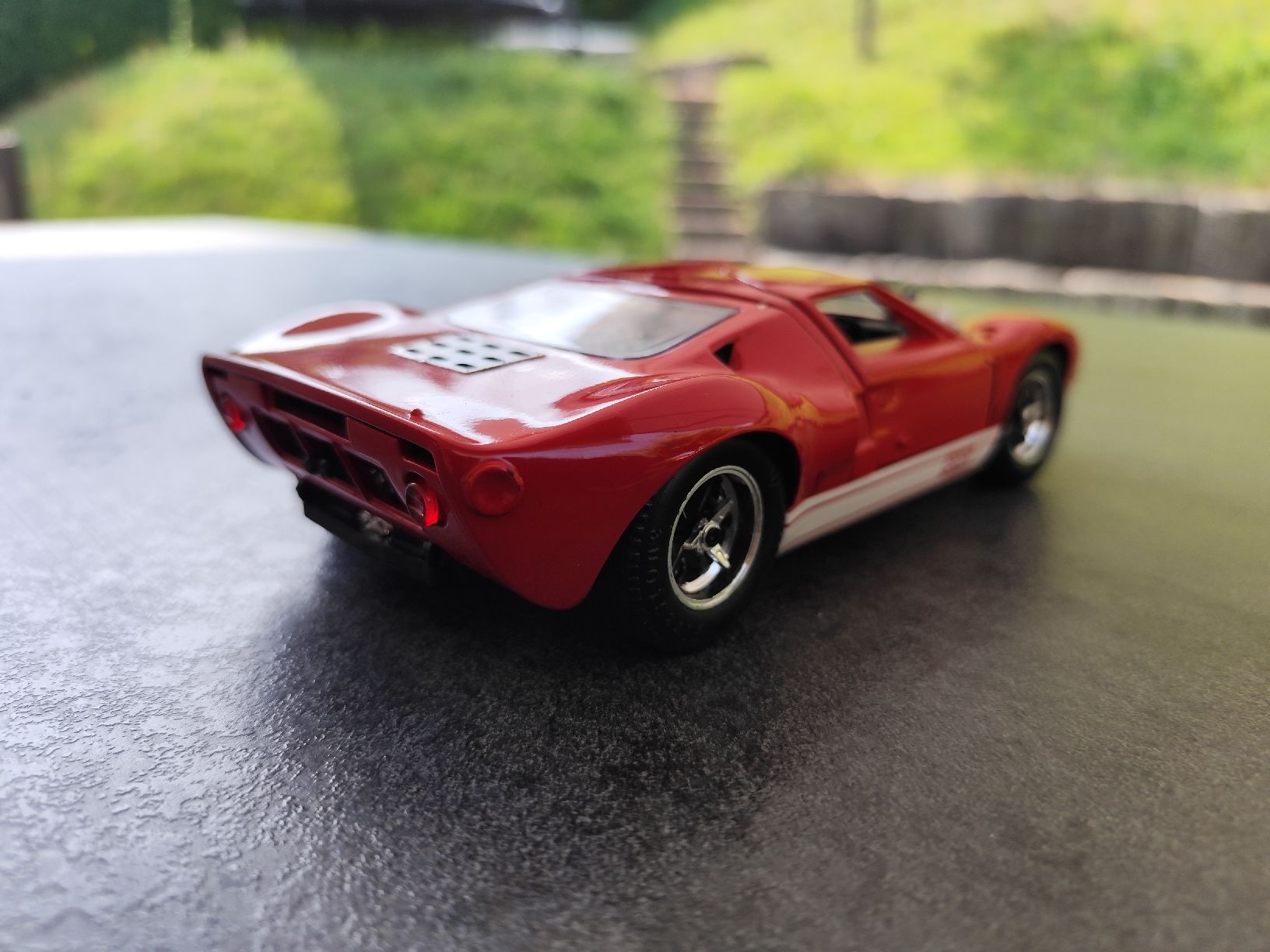 Ford Modellini d'auto: Ford GT 40 1:18 – Usato da Amlikon-Bissegg venduto da ff85 3