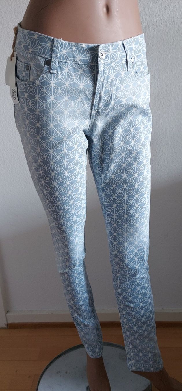 Element Jeans: Neue Element Damen Jeans Slim, Grösse 28, Sommer – Neu und originalverpackt aus Basel von Mazzo84
