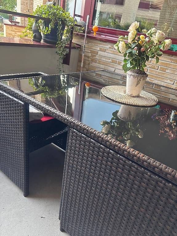 Set di tavolo e panche: Balkon Set Tisch mit Stühle – Usato da Reinach BL venduto da aem_k9sf 3