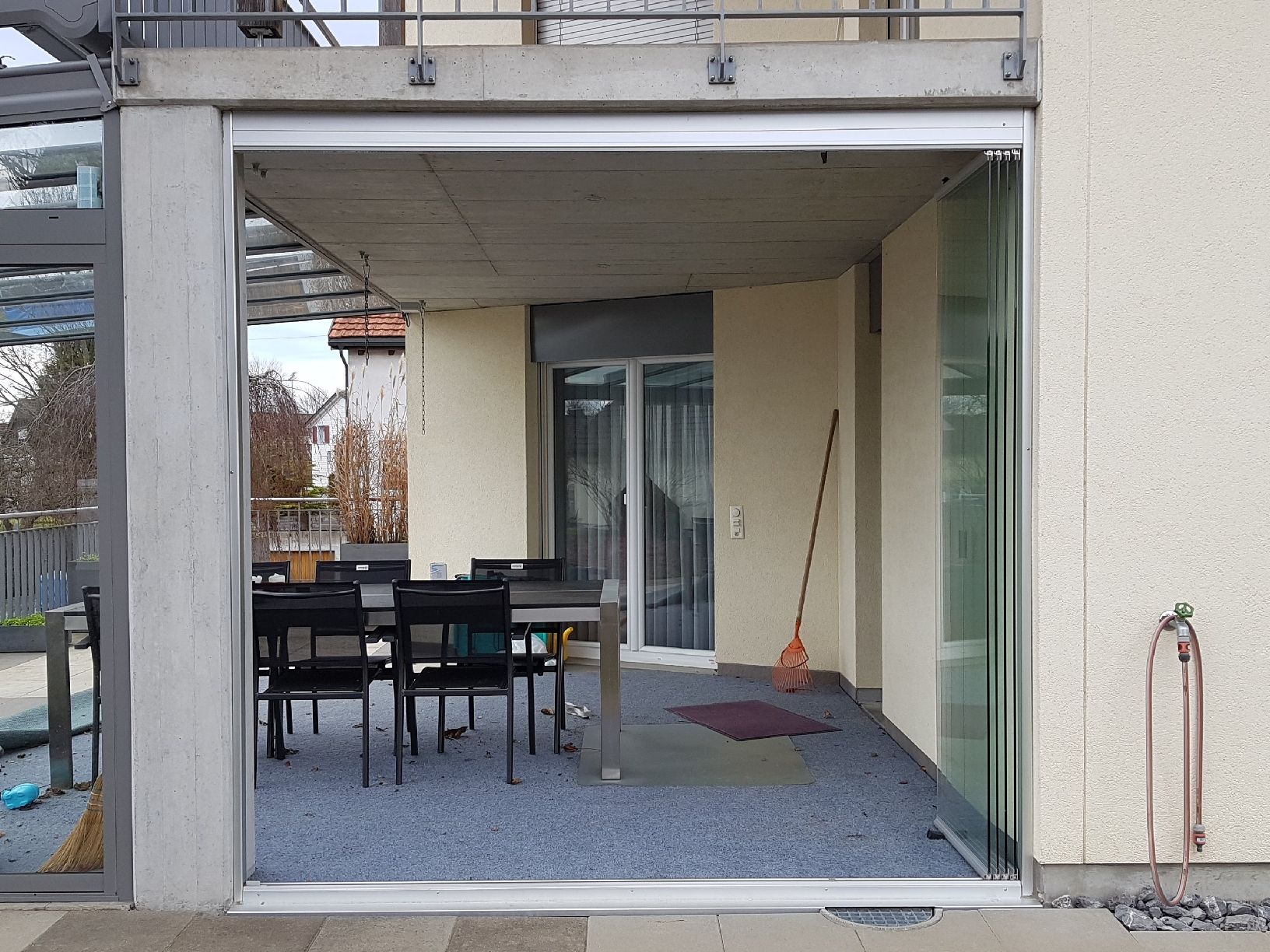 Finestre: Balkonverglasung Cover 245.5x248cm – Usato da Amriswil venduto da BAUD7379 2