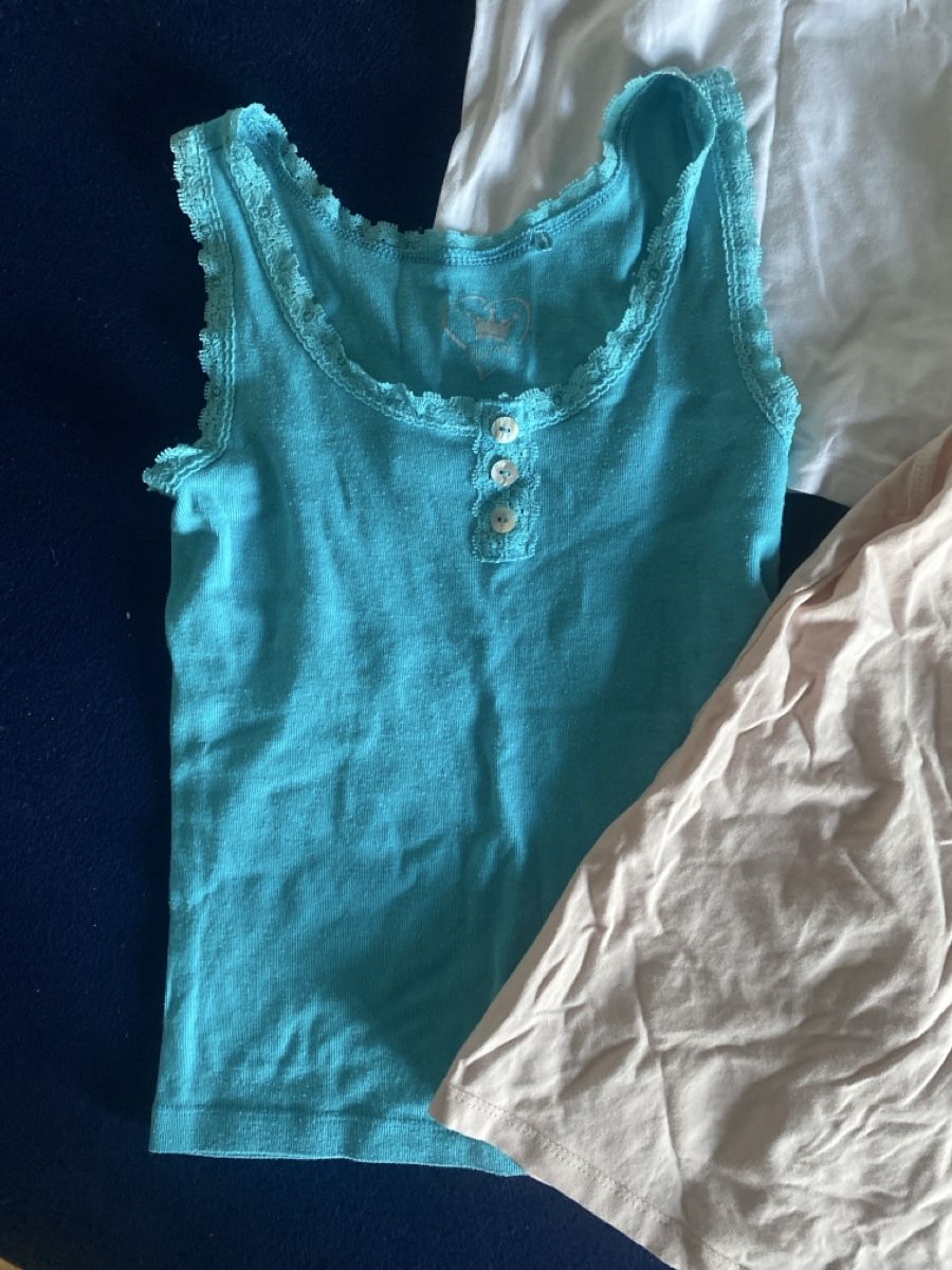 Lotti & Set di vestiti: 5 Unterhemden /Leibchen Mädchen Grösse 110/116 Sommer – Usato da Zürich venduto da sar_7s87 1