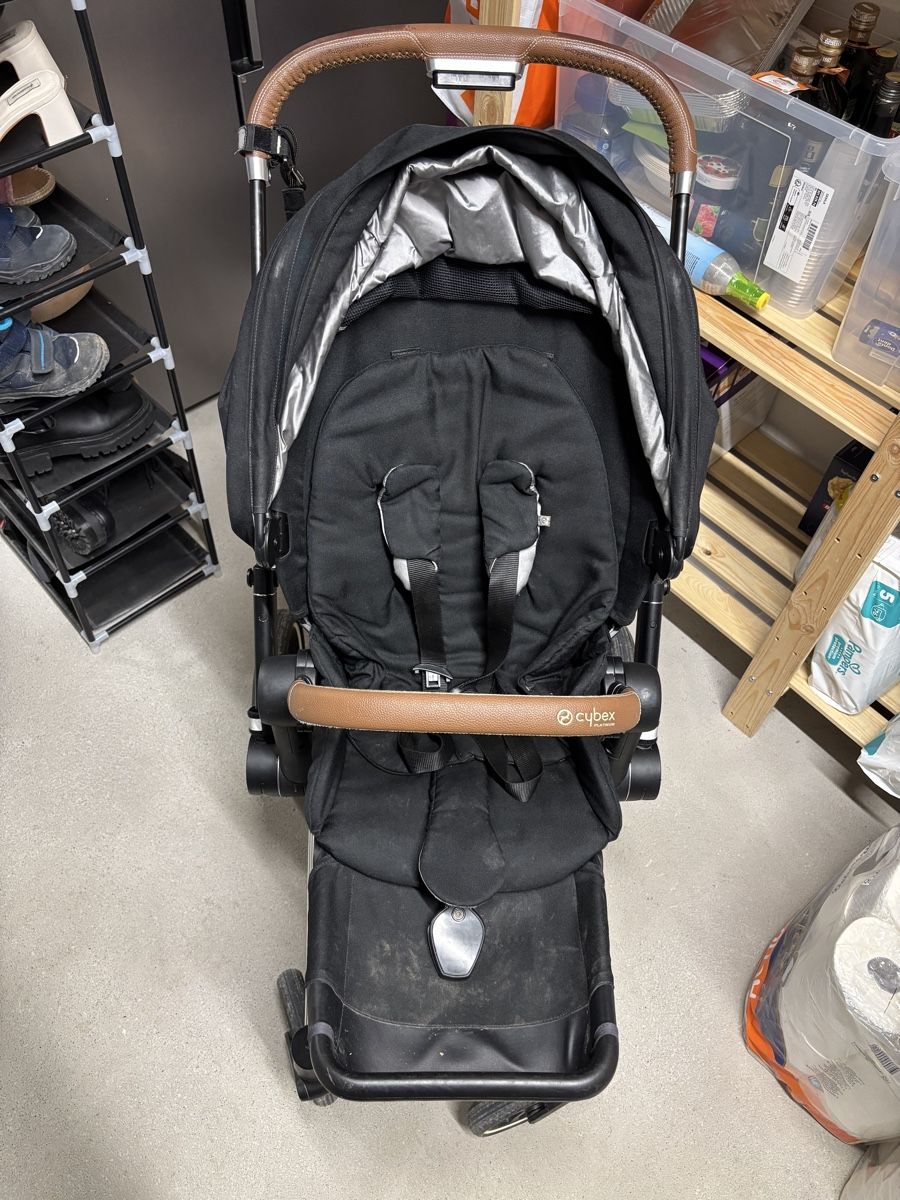 Cybex Carrozzine: Cybex Priam Kinderwagen schwarz – Usato da Niederrohrdorf venduto da yumos 1