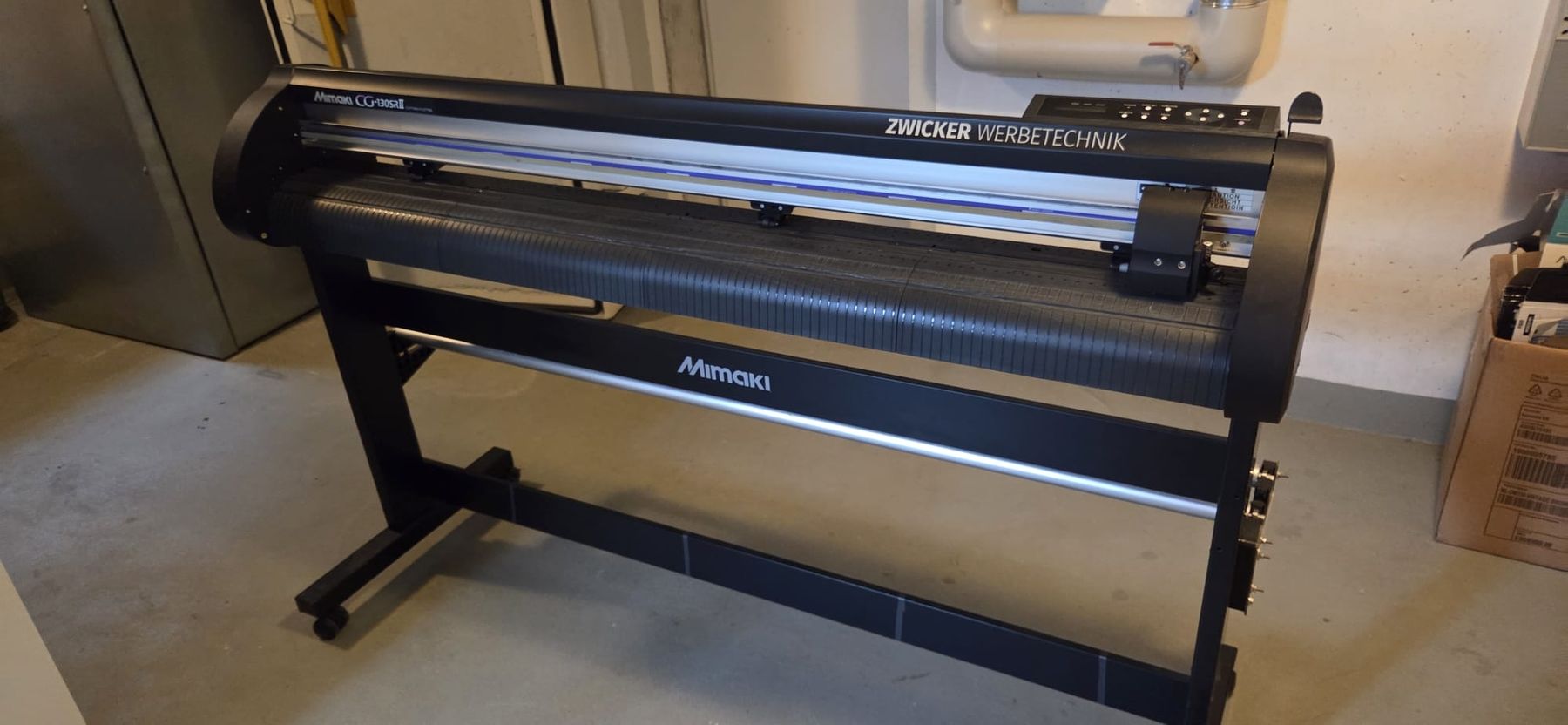 Toutes les machines: Plotter Mimaki CG-130SR2 Folienplotter – D'occasion à Bichelsee par Michizwicker