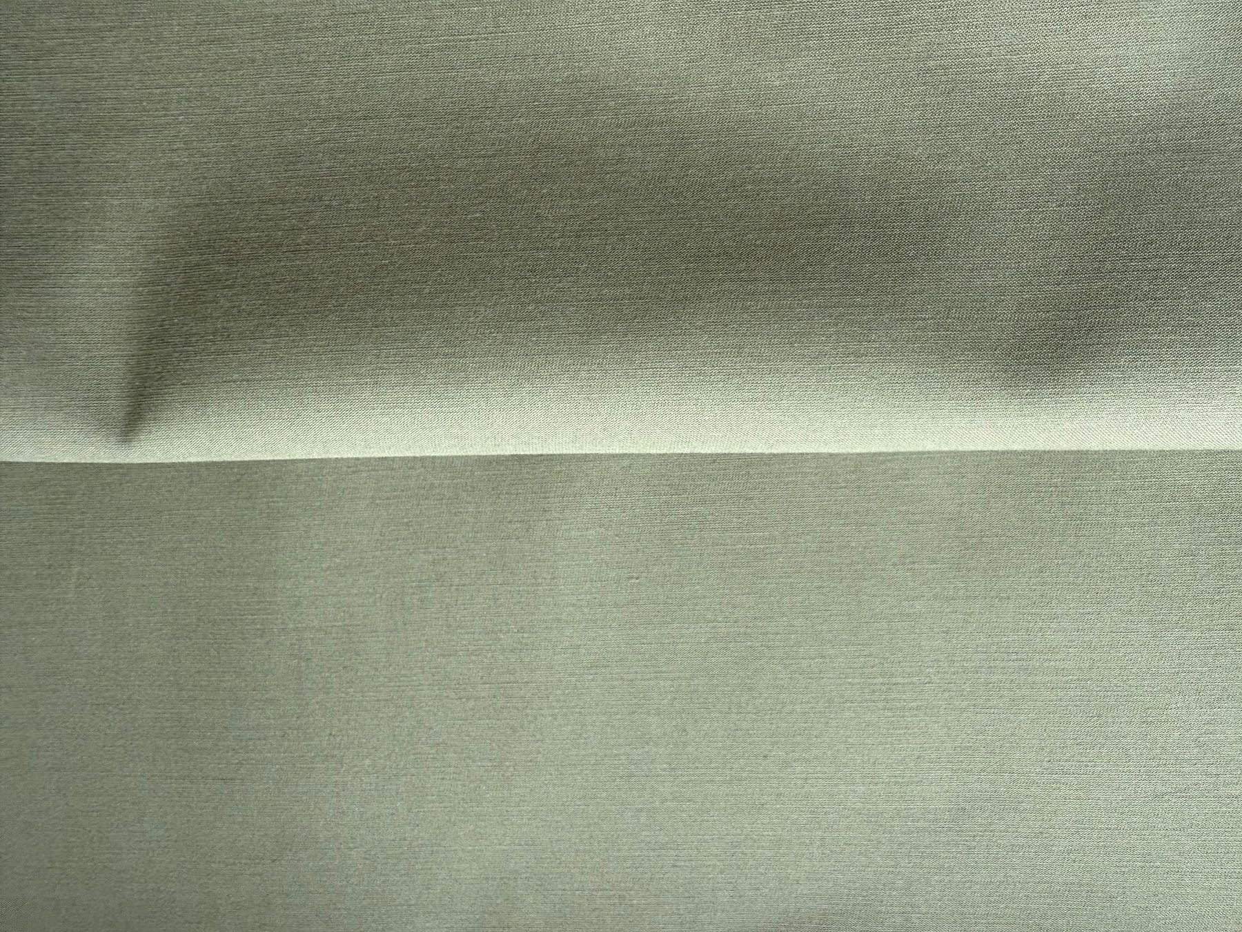 Tessuti: Stoff - Satin Leggero Elastico – Nuovo (secondo la descrizione) da Zürich venduto da ch3906