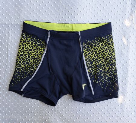 NEU! Schöne Speedo Badehose Gr. S
