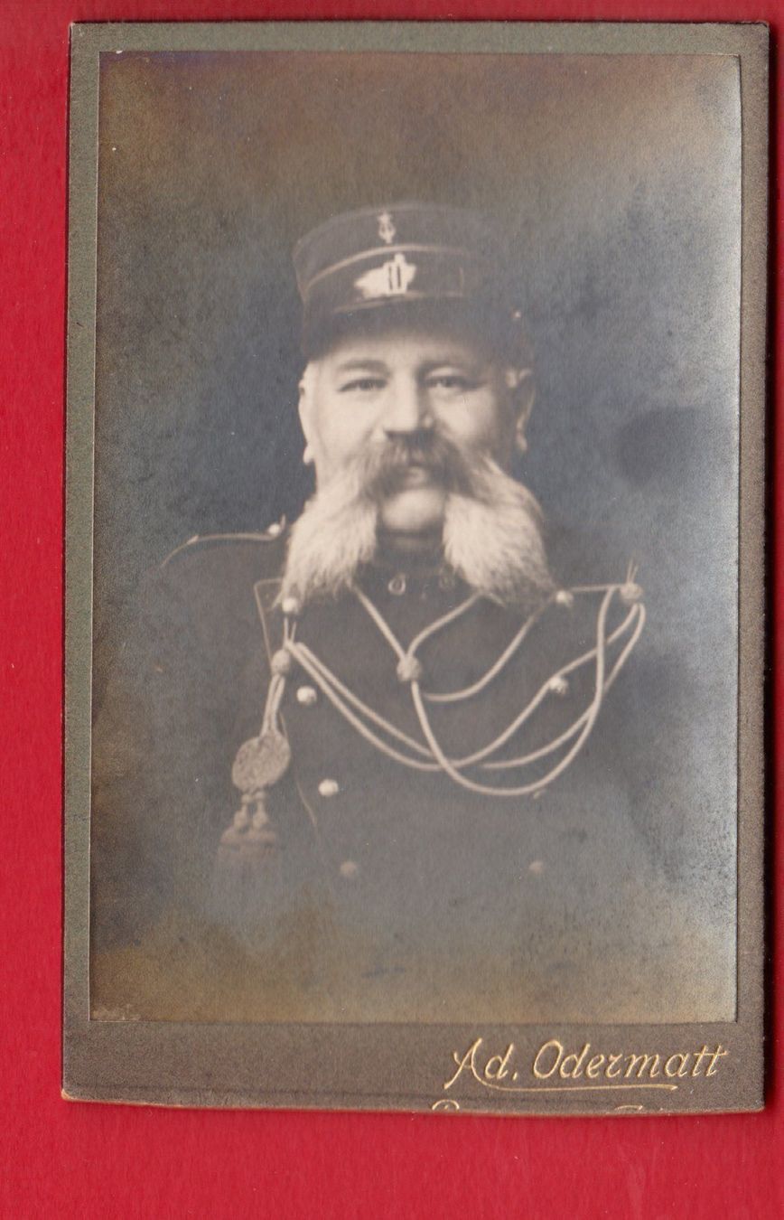Poster & Bilder: PORTRAIT, UNIFORM, CARTE-DE-VISITE – Gebraucht aus Grüningen von Kartensammler