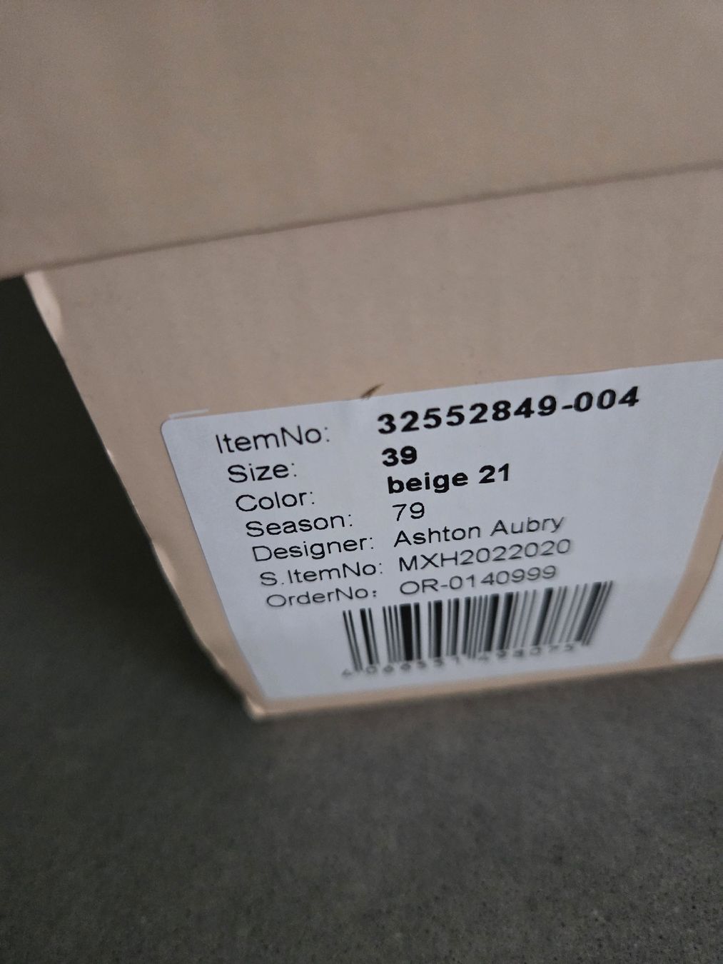 Damenschuhe: Neue und ungetragene Boots, Gr. 39 – Neu und originalverpackt aus Buchs ZH von Solletico 3