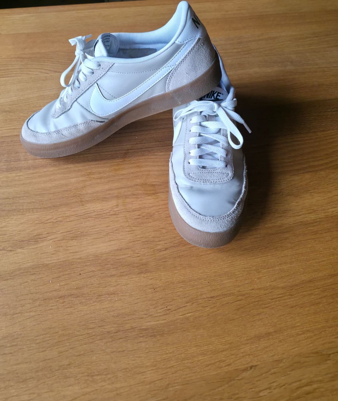Nike Herrenschuhe: Nike Sneaker Grösse 42.5 Leder Beige – Gebraucht aus Matten b. Interl von lger