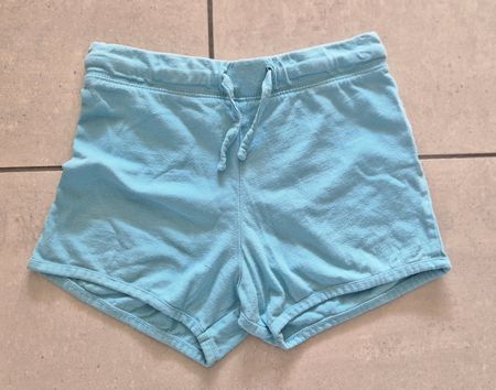 kurze blaue Hosen 134