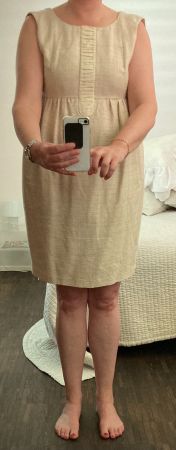 TARA JARMON: beiges Sommerkleid