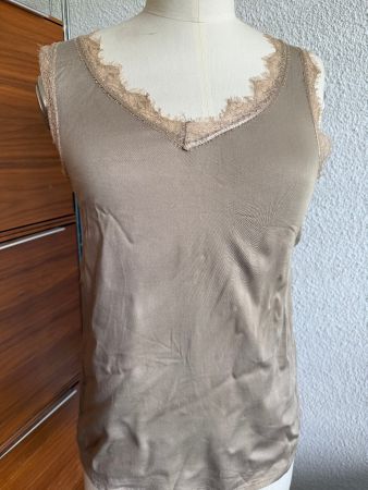 Neu Cream Unterhemd Grösse 34 Viskose und Elasthan