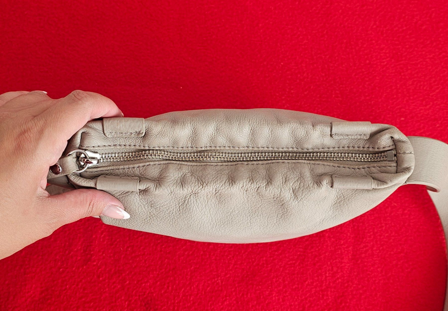 Liebeskind Borse da donna: ***LIEBESKIND ***Umhängetasche Leder – Usato da Bronschhofen venduto da Xena37 6