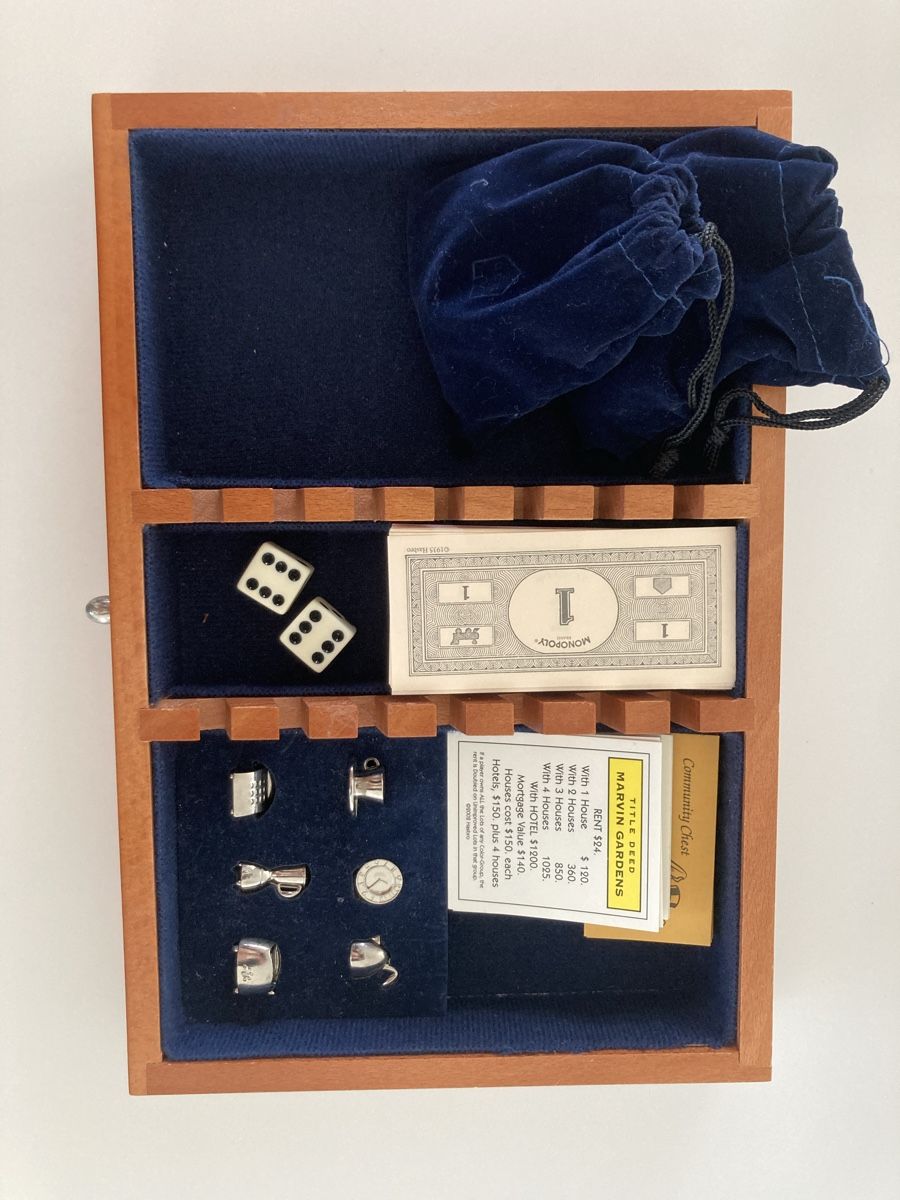 Hasbro Jeux: Monopoly Michael Graves Design - Neu! – Neuf (Voir description) à Mörschwil par Appenzell2 4