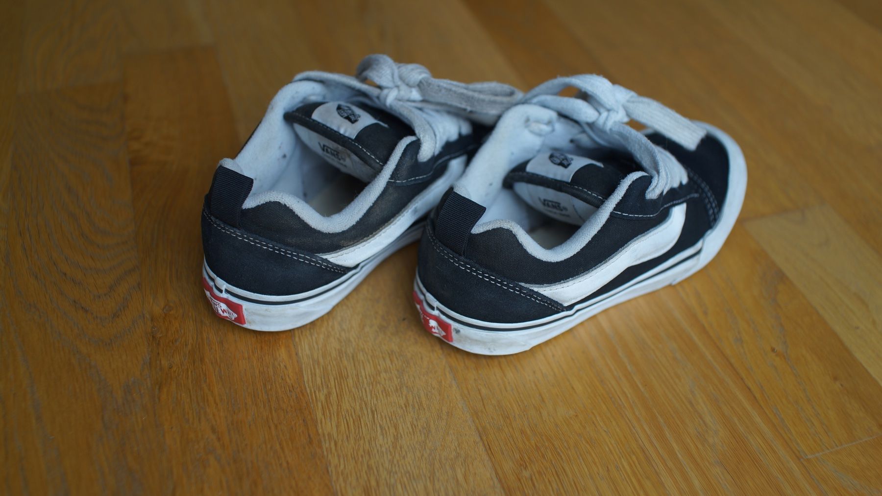 Scarpe da uomo: Vans Sneaker schwarz weiss Grösse 34 – Usato da Biel/Bienne venduto da Cyp79 3