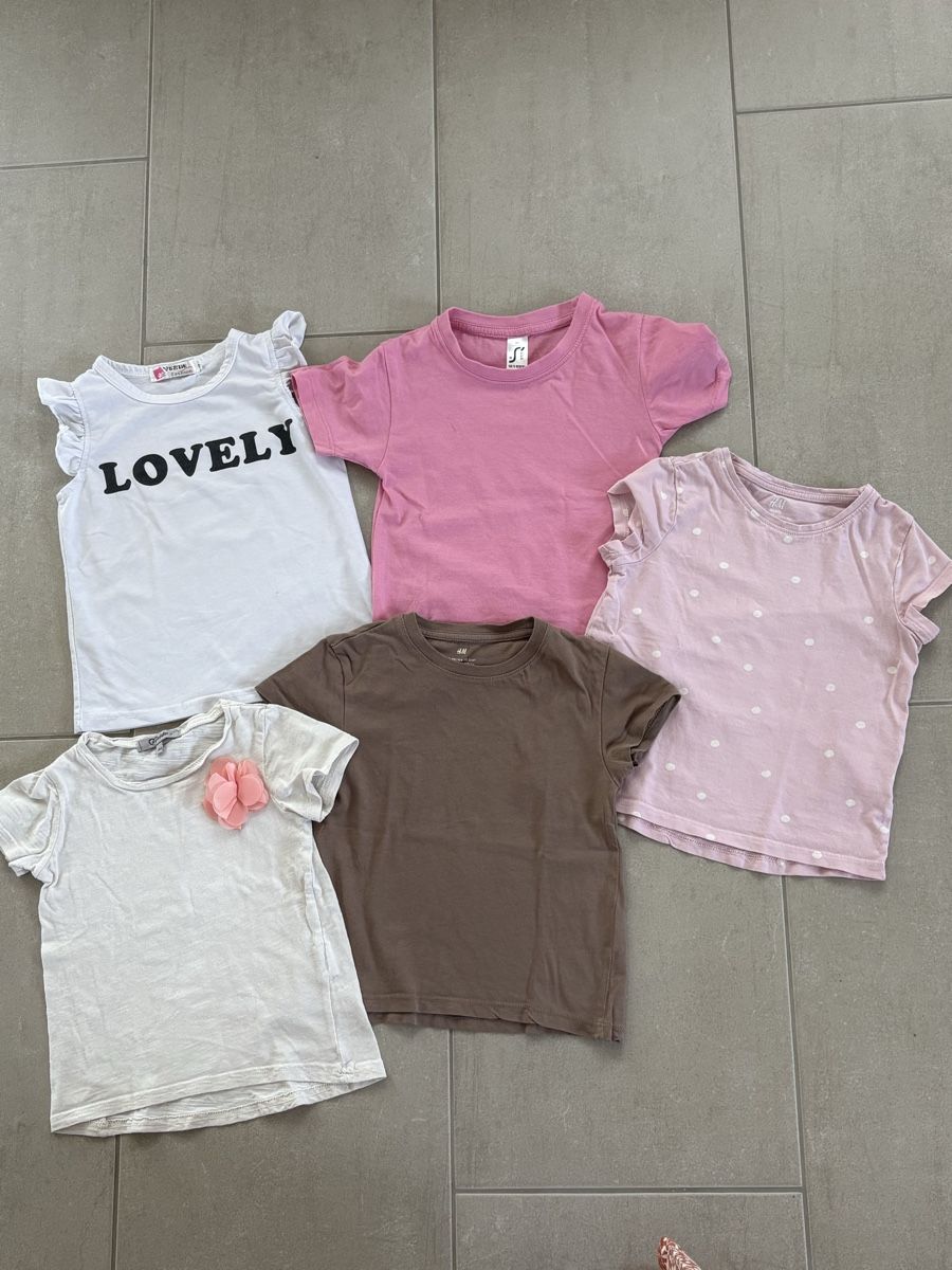 Lotti & Set di vestiti: Mädchen Kleider Paket Gr 98-104 – Usato da Wolfhausen venduto da lala_wolfhausen 1