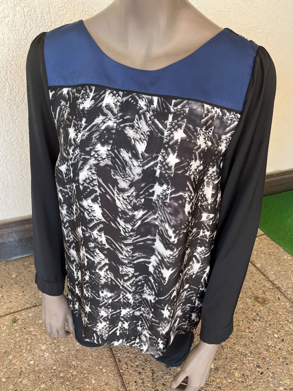 Taifun Tuniche: Tunikabluse mit Muster, silktouch Grösse M/40,  Marke:TAIFUN – Usato da Adliswil venduto da eri.40