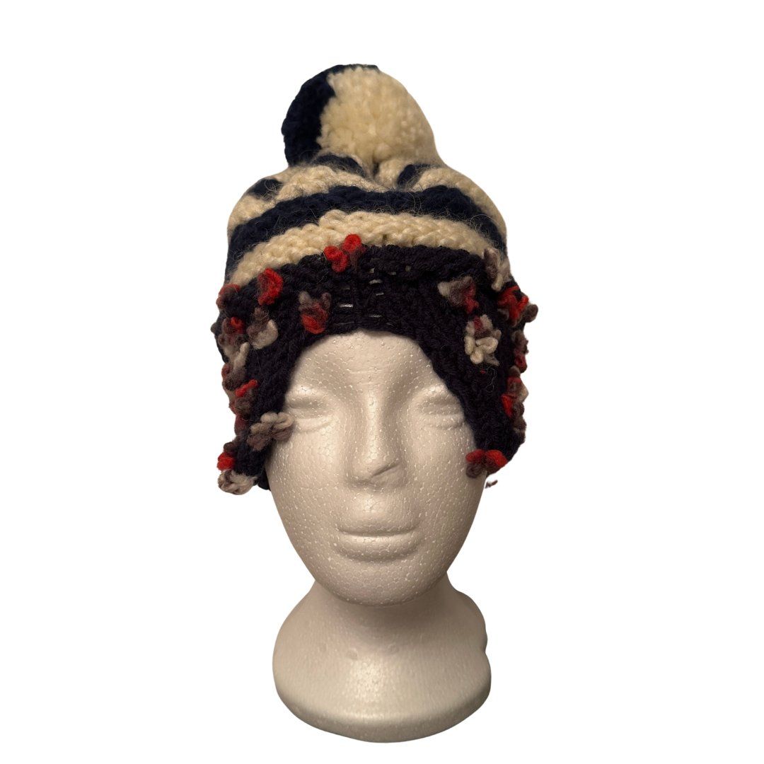 Chapeaux, bonnets & casquettes: Handmade Chunky Knit Pom Pom Beanie – Neuf (Voir description) à Zofingen par JumpInVintage 1