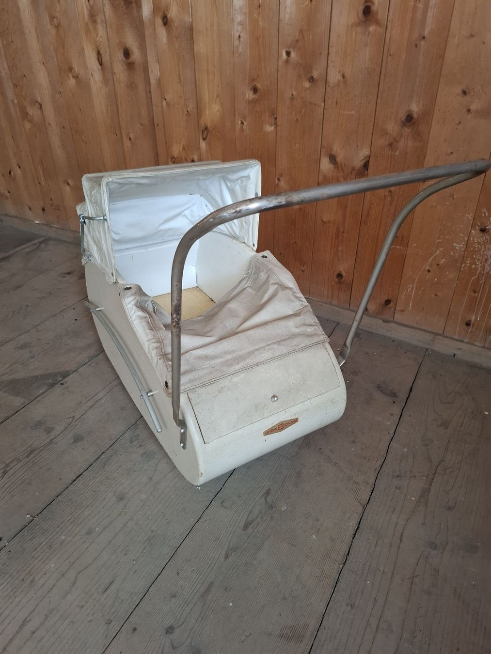 Wisa Gloria Kinderwagen: WisaGloria Kinderwagen mit Verdeck – Gebraucht aus Rorschacherberg von Luckyhorse