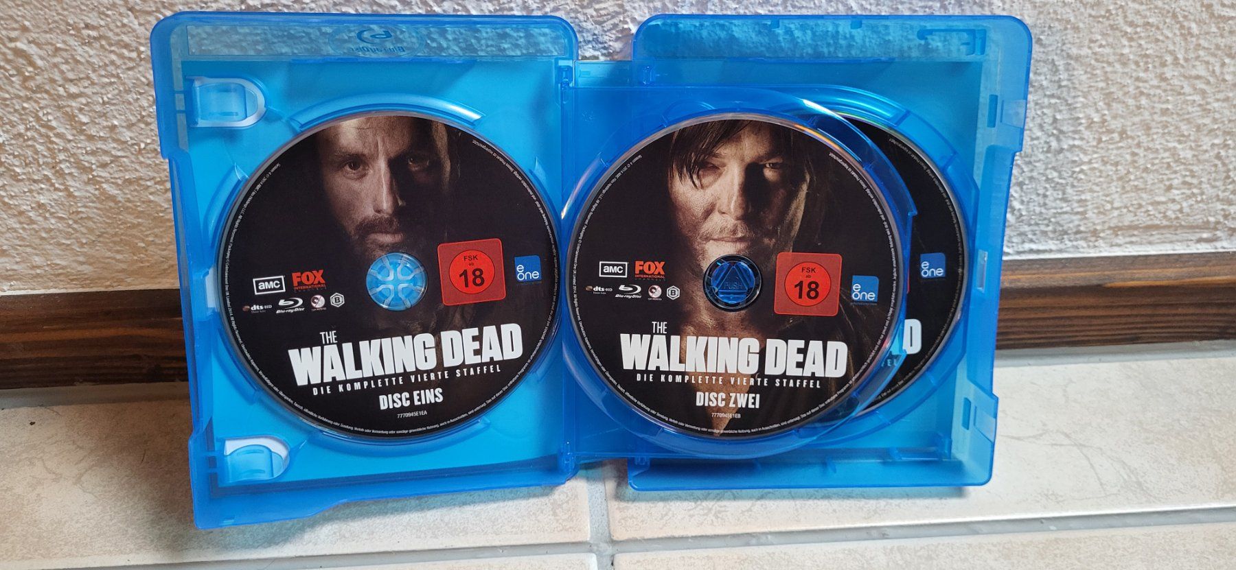 Tutti i DVDs: Blu Ray - The Walking Dead Staffel 4 – Usato da Münsingen venduto da Heroism2010 4