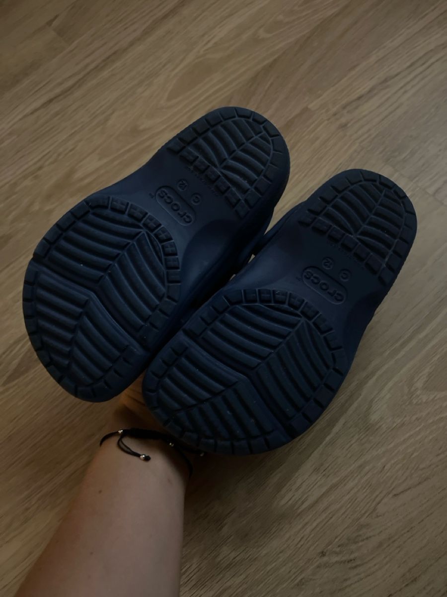 Crocs Schuhe für Jungen: Clogs Crocs dunkelblau 29/30 – Gebraucht aus Wallbach von wonderlike 1
