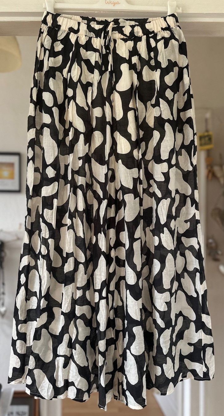 Pantaloni: PANTALONS SOUPLES! M – Nuovo e nell'imballaggio originale da Locarno venduto da NicoNion