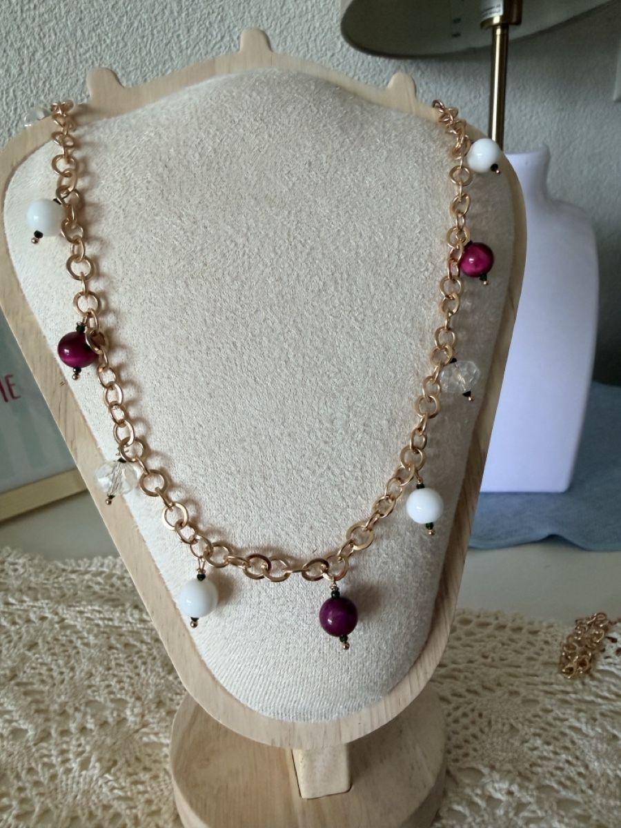 Catenine: Delicate Gold Chain Necklace with Gemstone Accents – Nuovo e nell'imballaggio originale da Bouveret venduto da dou_g8q7