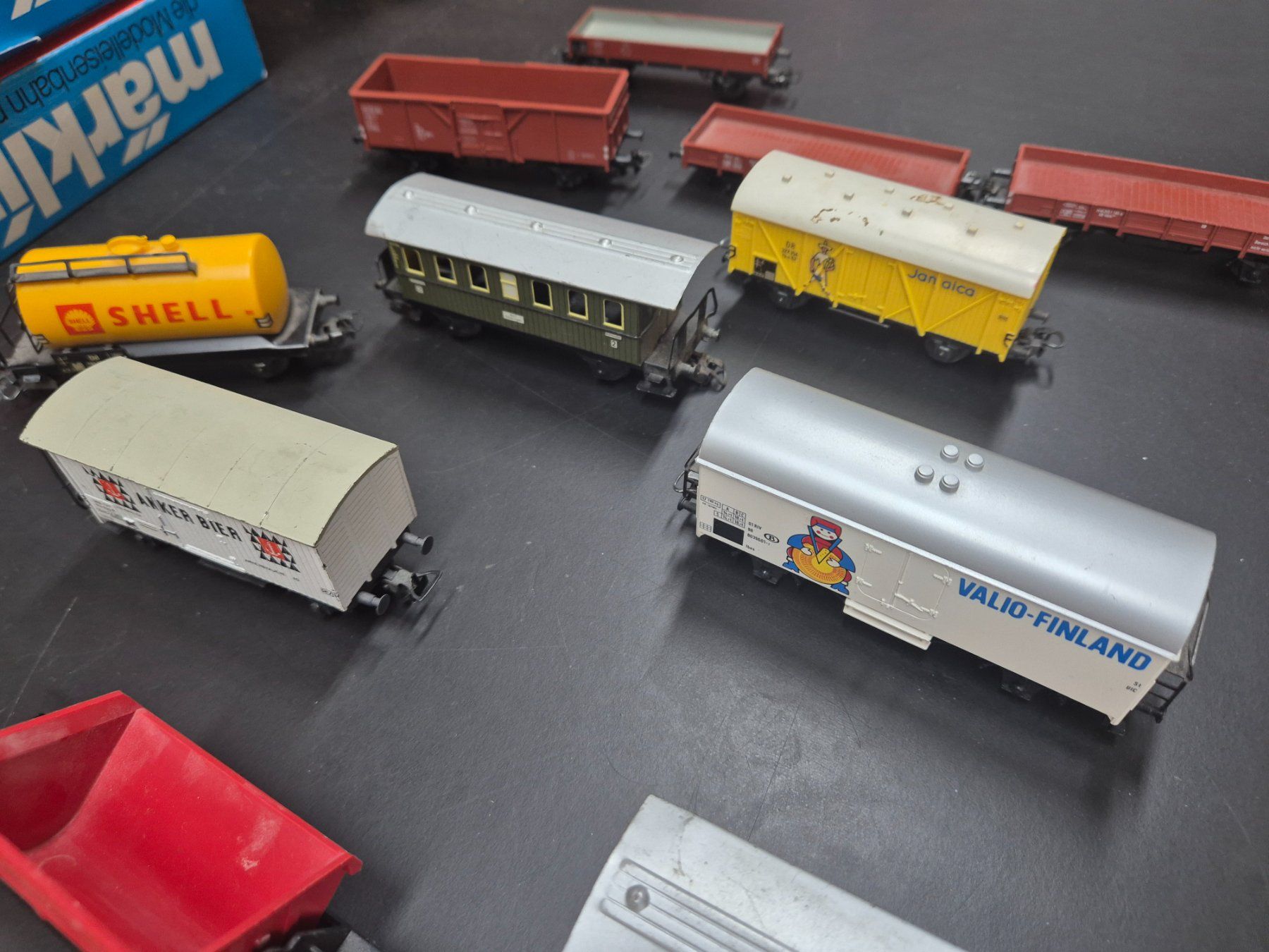 Märklin Modelleisenbahnen: Märklin Waggons Diverse – Gebraucht aus Basel von Pitcher0 2