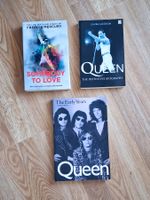 Queen & Freddie Mercury Biography 3-Book Set (English)