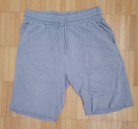 70. Shorts de sport gris H&M -  taille 170