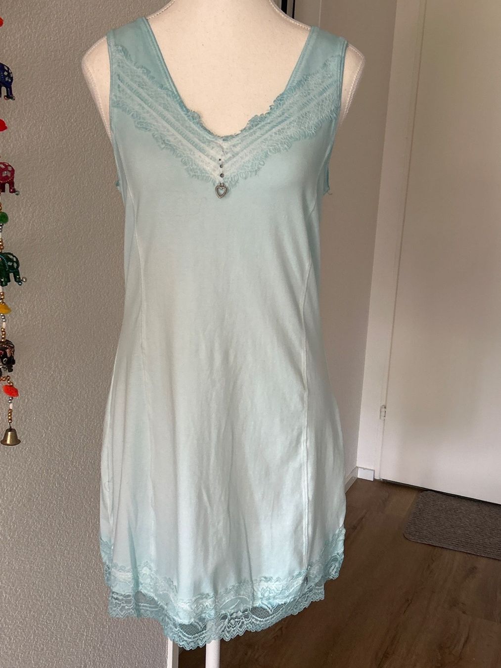 T-Shirts: Ärmelloses Shirt lang hellblau – Gebraucht aus Brunnen von Nala2929 3
