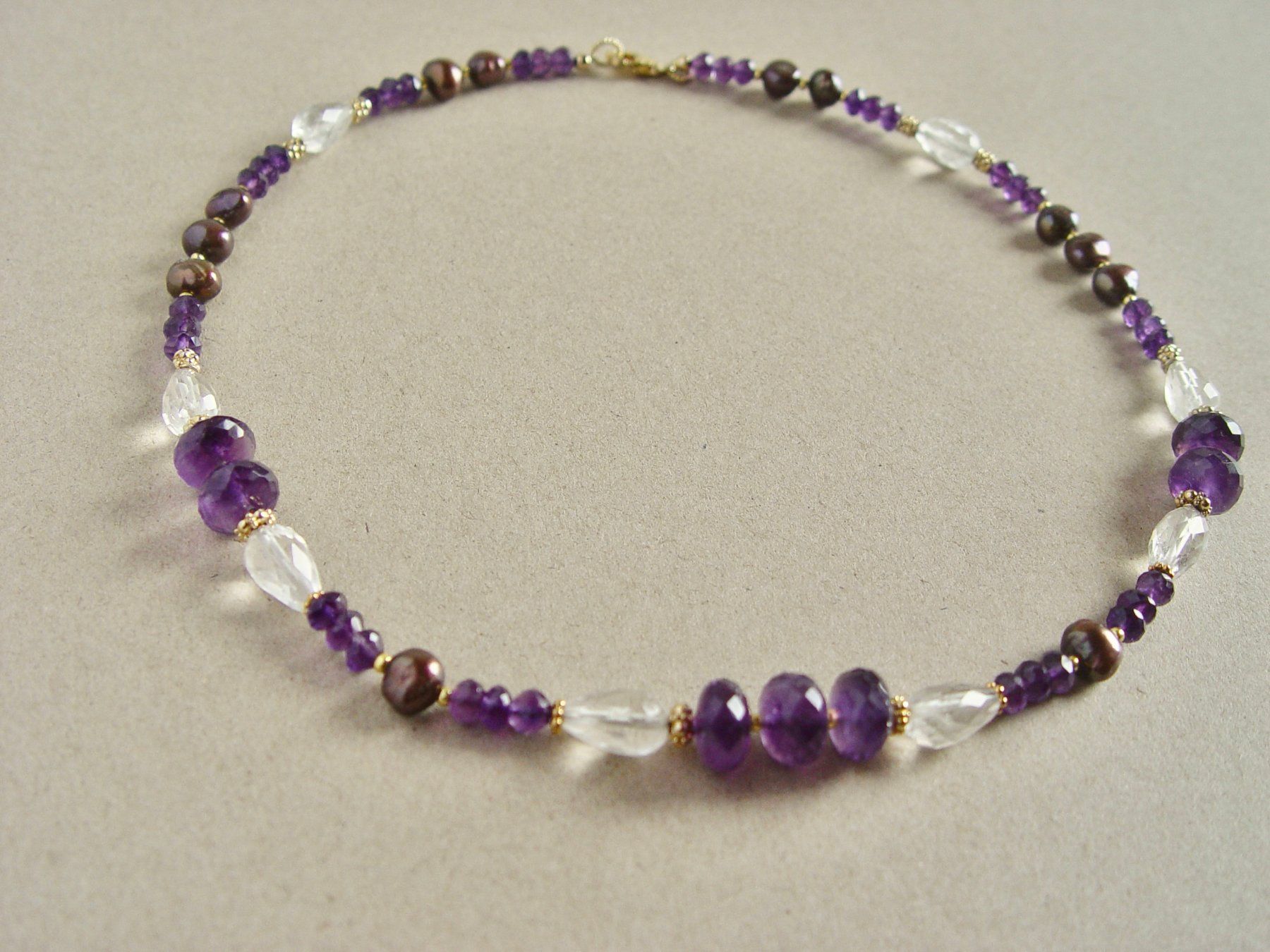 Olga Ribler Catenine: Collier Amethyst, Perlen, Bergkristall, Silber vergoldet – Usato da Henggart venduto da gernli 8