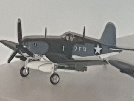 F4U Corsair VF-17 Jolly Rogers 1:144 (WWII)