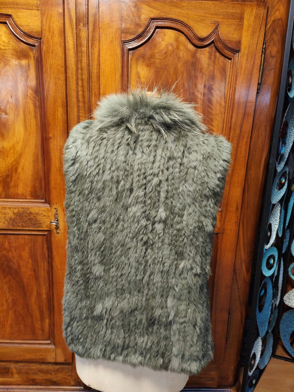 Gilets: Gilet en fourrure véritable SCARLETT – D'occasion à Massongex par kik_y97b 1