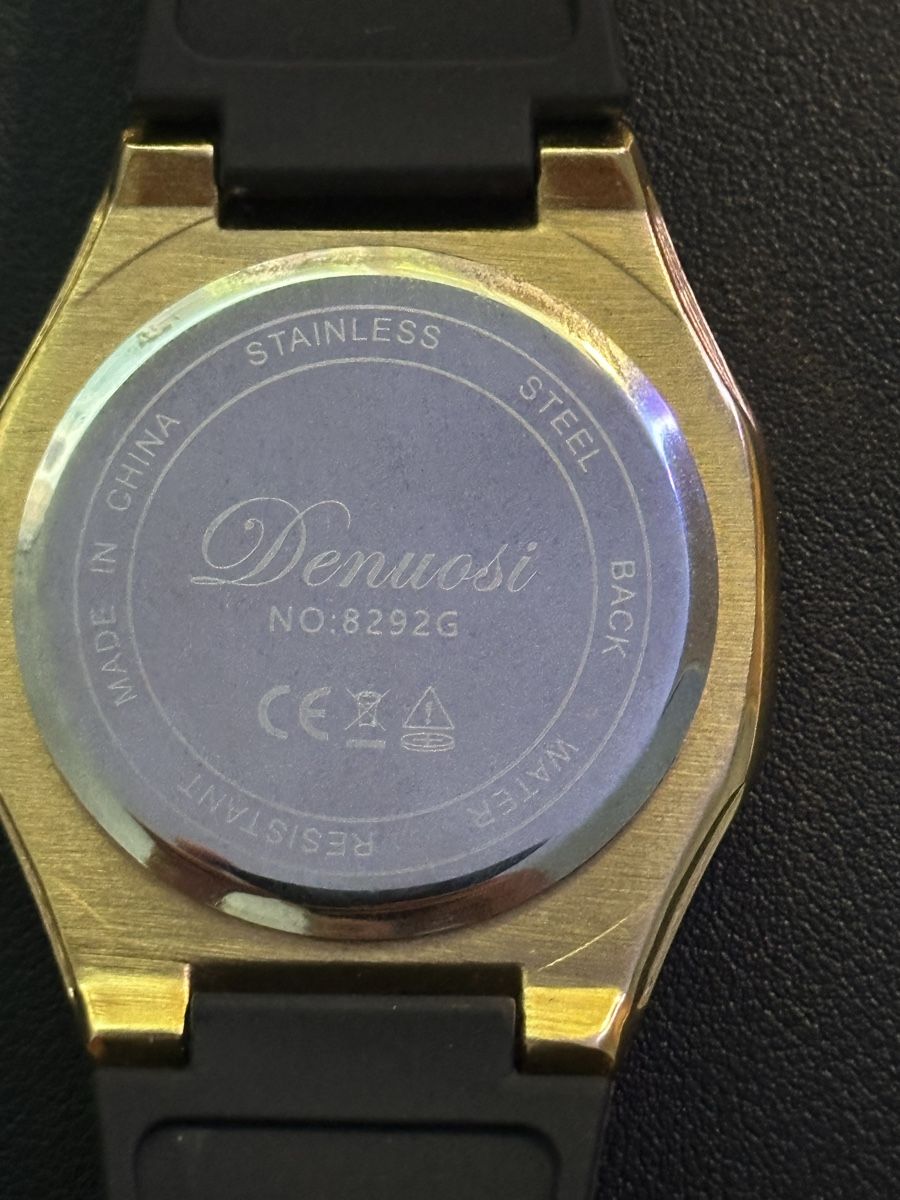 Montres: Denvosi Uhr – D'occasion à Rorschach par nij_j9gl 2