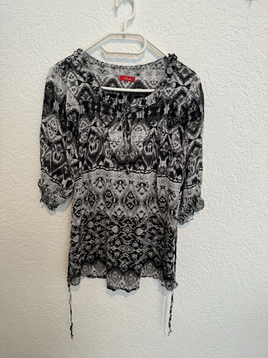 S.Oliver Camicette: leichte Bluse S.Oliver schwarz weiss Gr. S / 36 – Usato da Fislisbach venduto da KolibriSecondhand