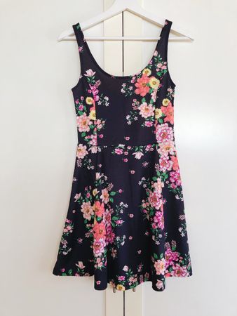 H&M Sommerkleid mit Blumenmuster | Grösse 36, neu