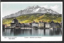 Luzern Bahnhof und Pilatus mit Dampfschiffen