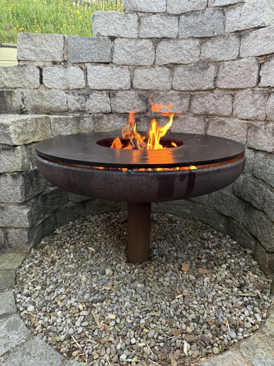 Cheminée d'extérieur: Feuerschale mit Grillring  – D'occasion à schwellbrunn par stubi78 2