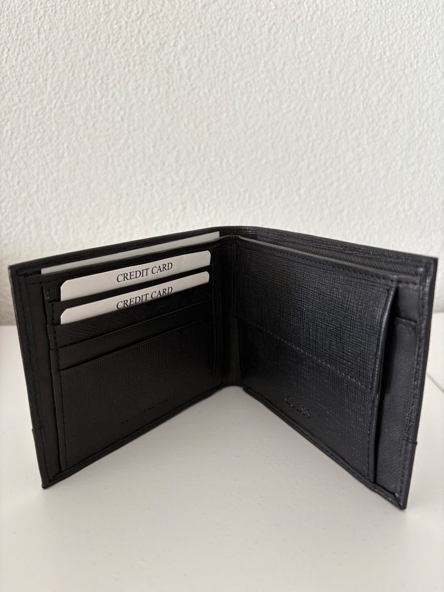 Guess Portafogli: Black Guess Leather Wallet – Usato da Obbürgen venduto da cla_x9h6 1
