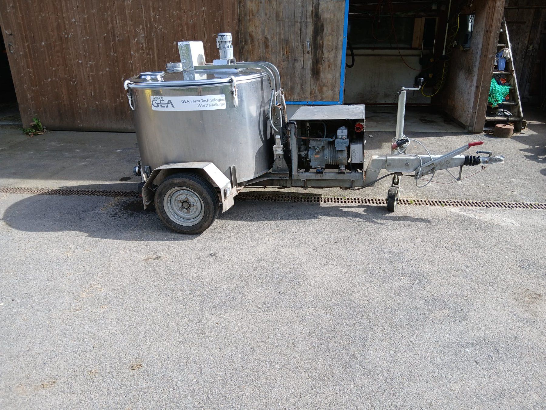 Melktechnik: Milchtank – Gebraucht aus Frutigen von John96